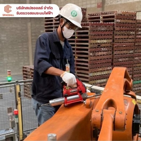งานเครื่องจักรและโรบอท (หุ่นยนต์อุตสาหกรรม)